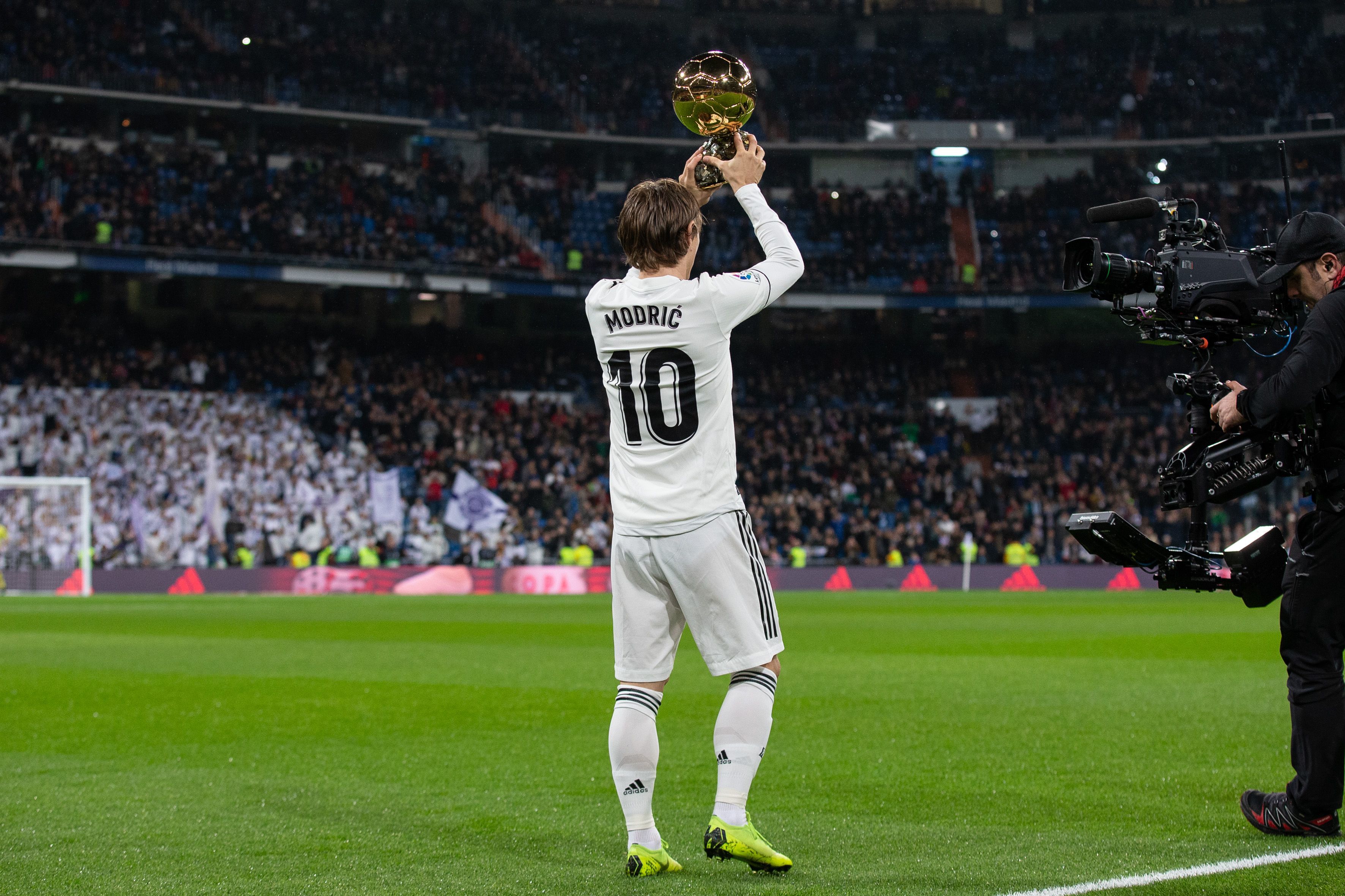 董路称日本进不了世界杯八强比国足不进世界杯更痛苦