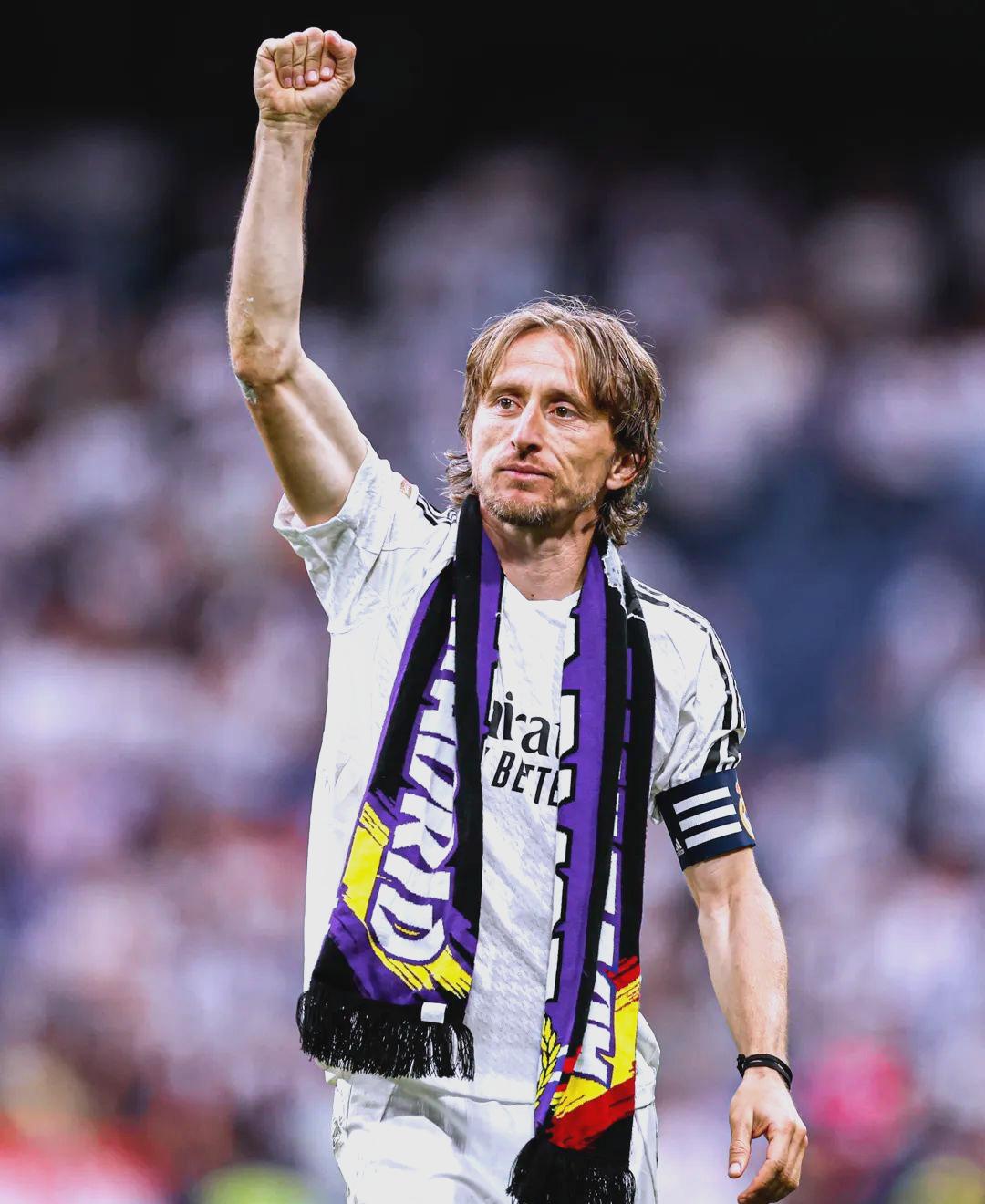 战术大师阿隆索巧解贝林厄姆定位难题，皇马中场重焕新生