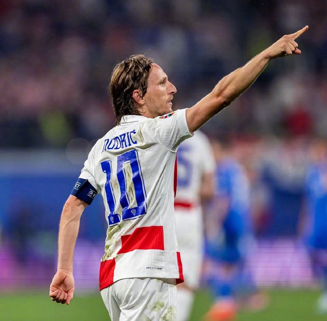 辛苦!王楚钦谈一日三赛：的确感觉有点累了!幸好搭档都是世界最强