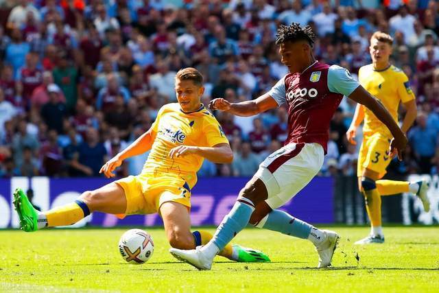 罗马诺：曼联19岁中场穆尔豪斯将租借加盟莱顿东方