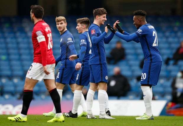 球迷：这队就是来收人头的