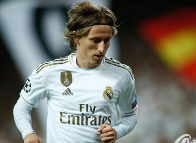 逆转！30岁锋霸独造2球，西甲豪强连进3球，欧冠翻盘